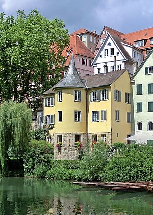 Der Hölderlintum mit Stocherkähnen im Jahre 2016 - Fotograf: Felix Nagel CC-BY-3.0
