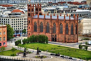Die Friedrichswerderische Kirche vom Berliner Dom aus gesehen. 